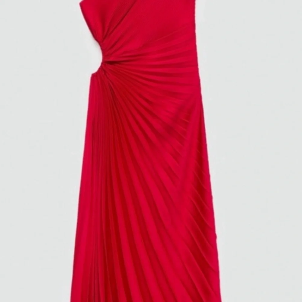 MANGO Women’s One Shoulder Pleated Red Dress - Picture 5 of 5